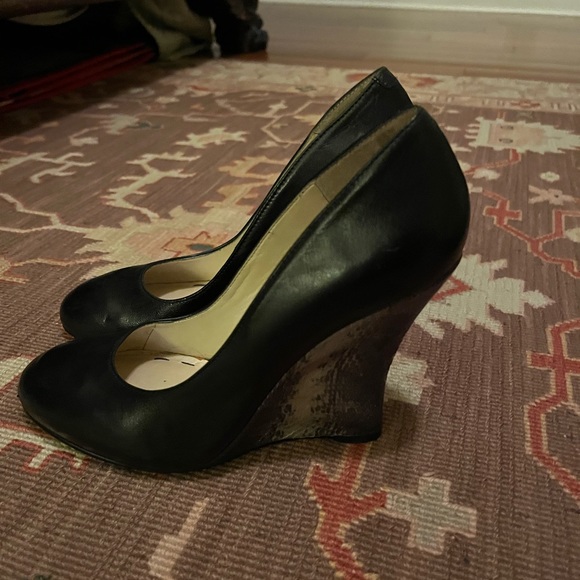 Nine West Snakeskin Pattern Wedges. Size 7  Super Sexy Shoes! - Picture 5 of 16